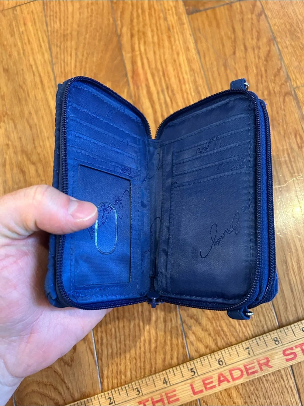 Vera Bradley Blue Quilted Zip Around Wallet Wristlet Clutch Organizer Logo